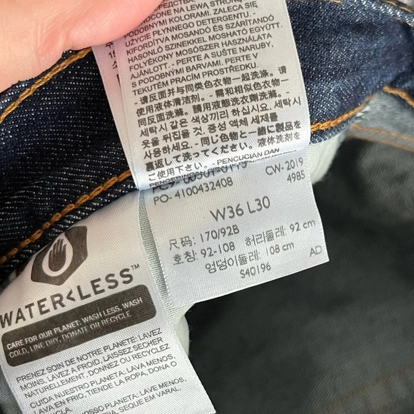 Levi's 501 Jeans Men's 36x30 Dark Wash Button Fly Classic Denim 100% Cototn - Picture 8 of 8